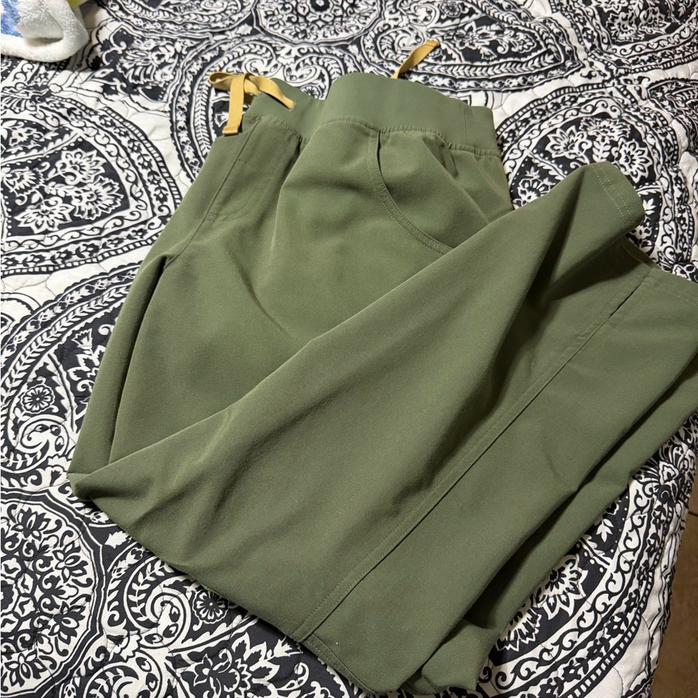 Figs Kade Pants